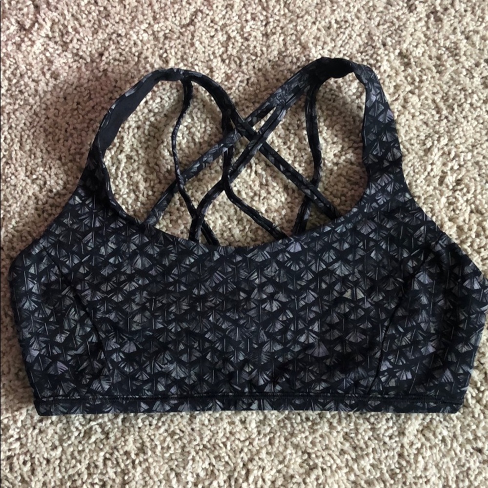 Lululemon Free To Be Serene Bra